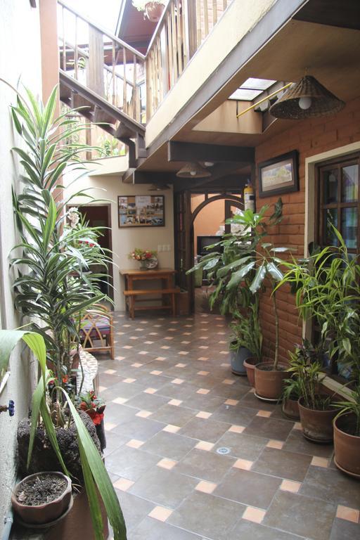 Albergue Casa del Arupo Quito Exterior foto