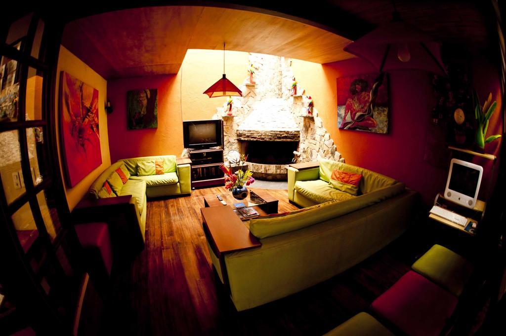 Albergue Casa del Arupo Quito Exterior foto