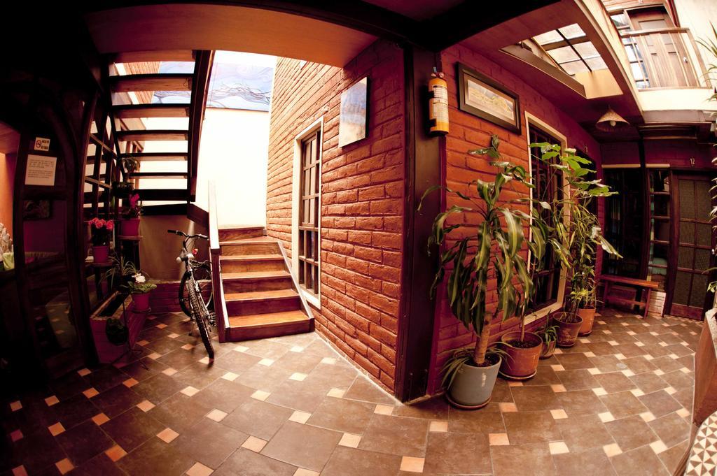 Albergue Casa del Arupo Quito Exterior foto